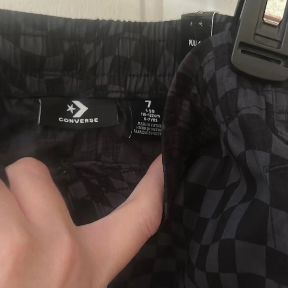 CONVERSE PULL-ON FABRIC SHORTS: BLACK/GRAY CHECKERED: NEW WITH TAGS: SIZE 7